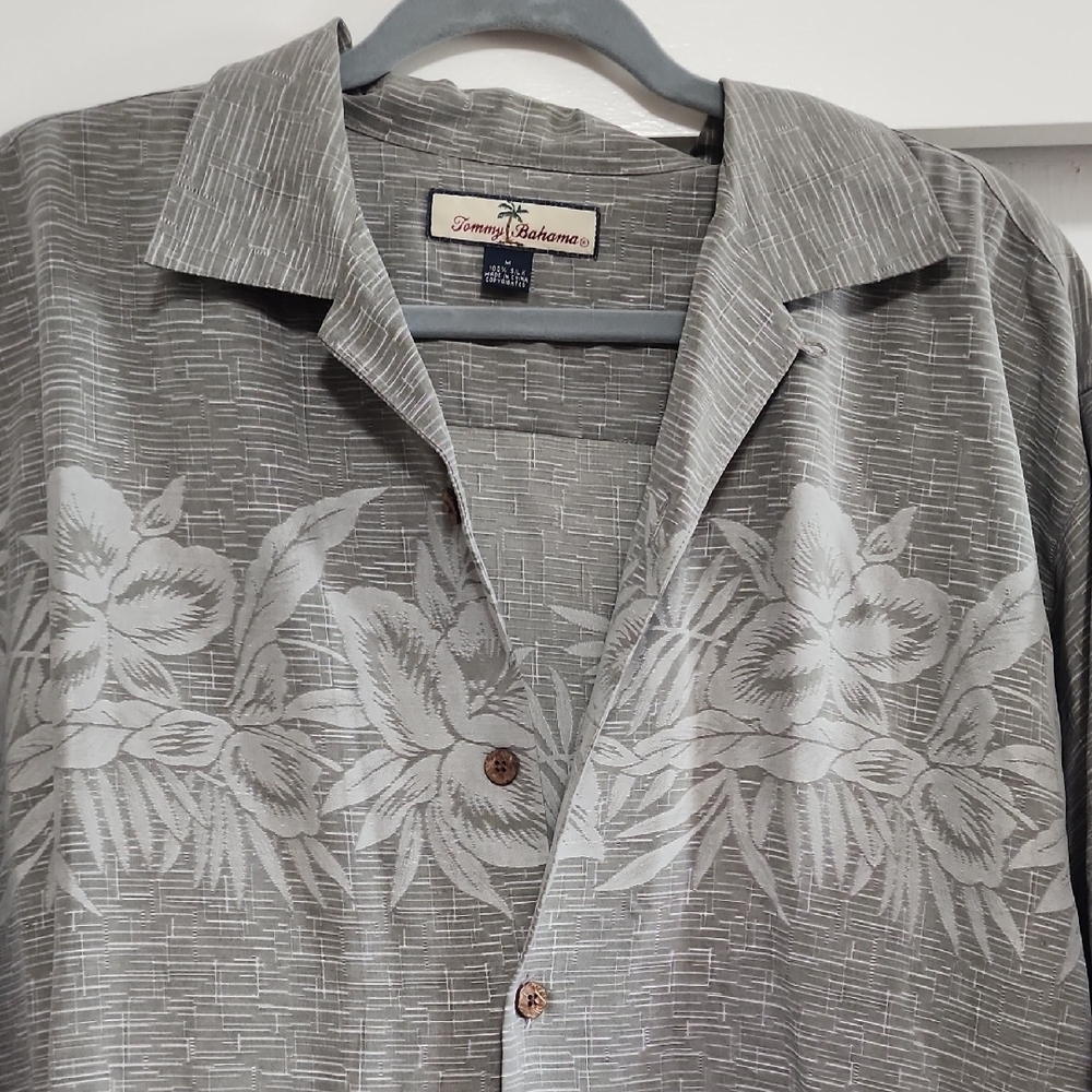 Tommy Bahama VTG Silk Coastal Hawaiian Gray Pattern Casual Button Down Shirt - Picture 4 of 10